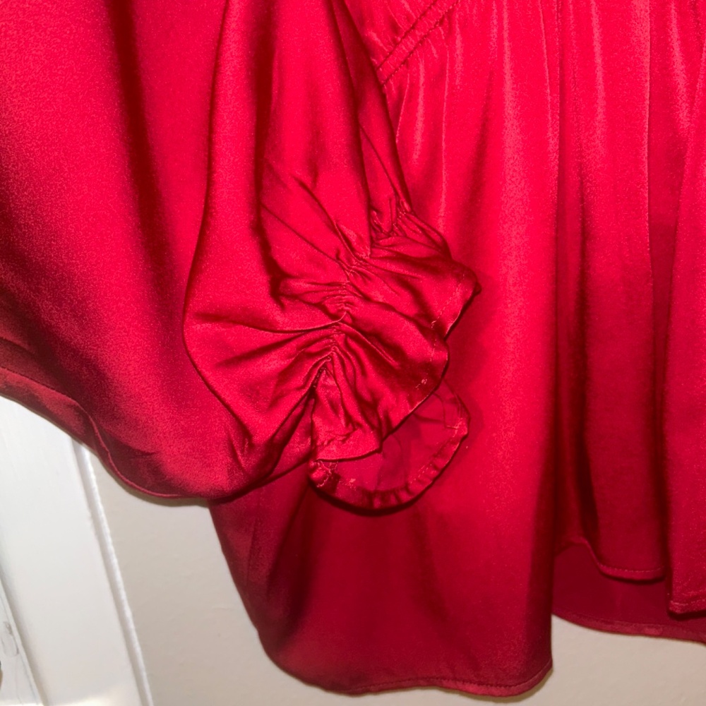 Top - Picture 3 of 4